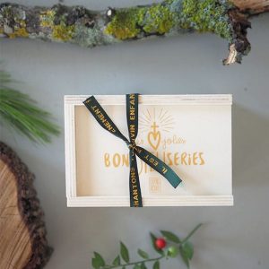 Coffret cadeau en bois “mes Jolies Bondieuseries” – Catho Retro
