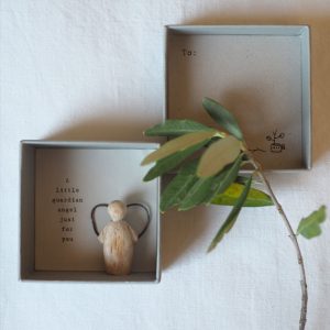 Petite boîte avec Ange en bois