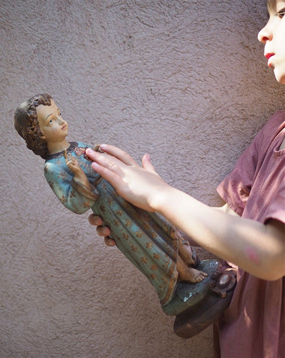 Statue vintage de l’Enfant Jésus – Image 3